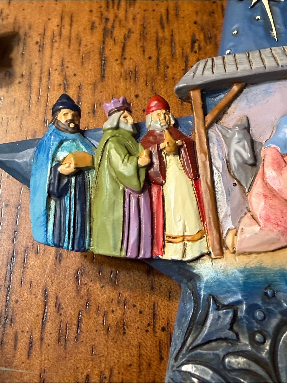 Jim Shore Hartwood Creek Nativity Star Hanging Ornaments - Set of 2  Noel scene - Picture 3 of 10